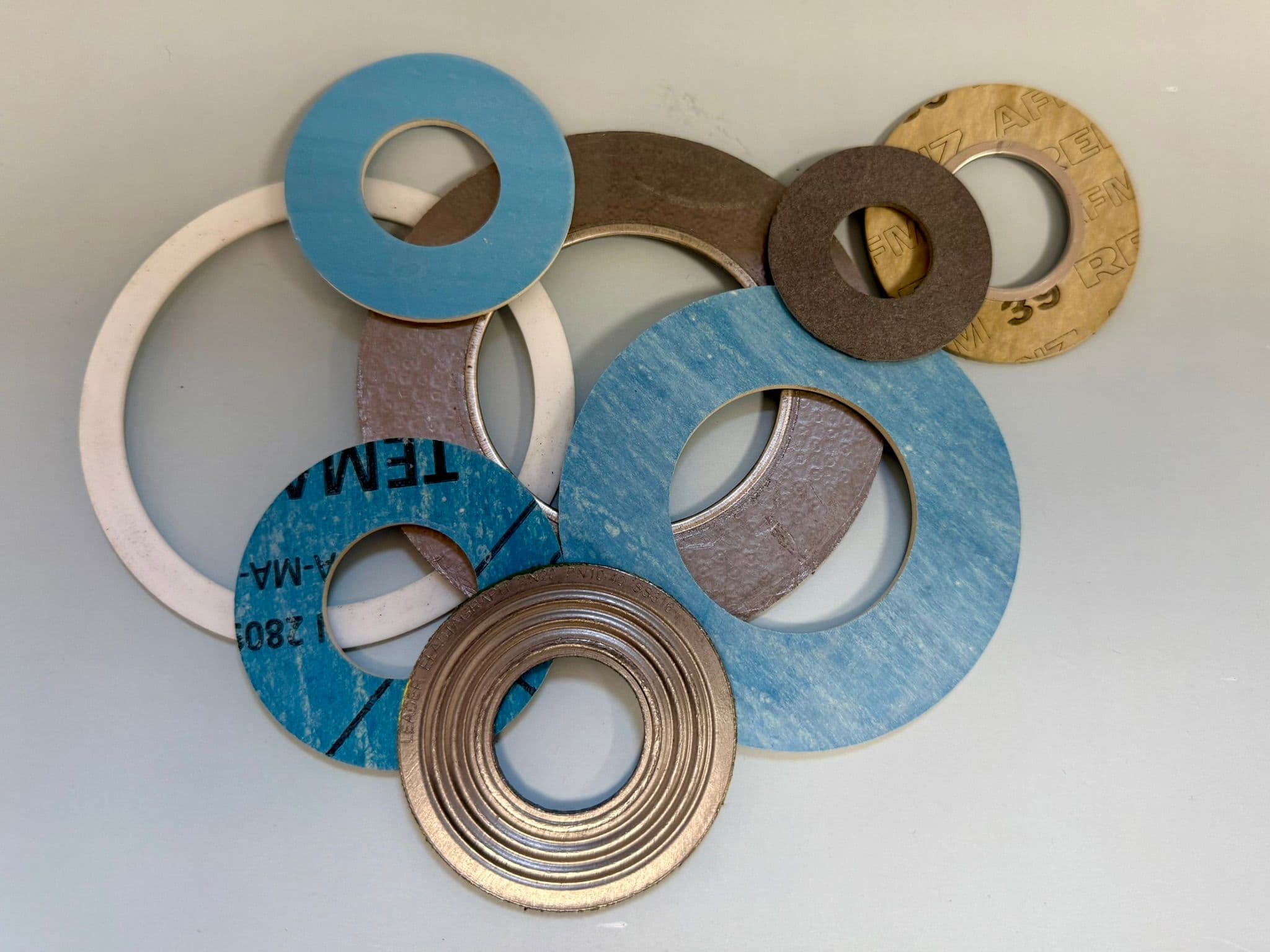 Ploché tesnenia cover